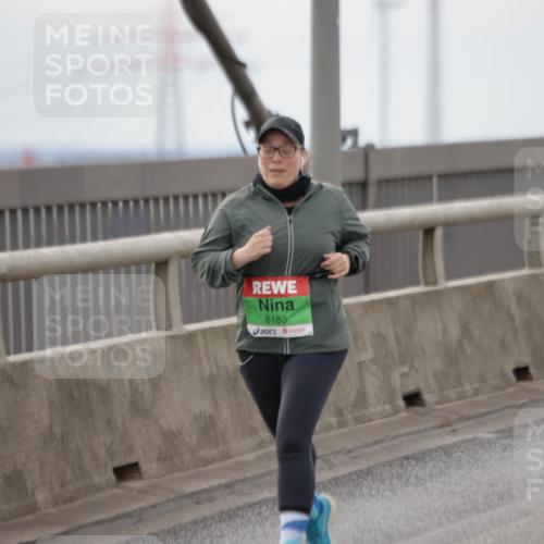03.10.2025 - Köhlbrandbrückenlauf Jannik Wohlers http://msf.ph/oto/9153479 03.10.2025 16:04:14 Position 1 8183 meine-sportfotos.de
