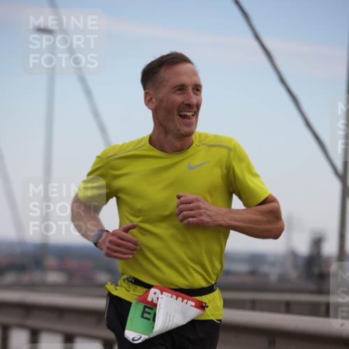 03.10.2025 - Köhlbrandbrückenlauf Jannik Wohlers http://msf.ph/oto/9153492 03.10.2025 15:19:22 Position 1  meine-sportfotos.de