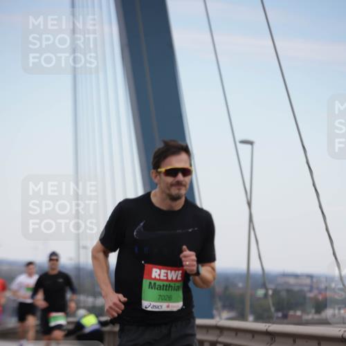 03.10.2025 - Köhlbrandbrückenlauf Jannik Wohlers http://msf.ph/oto/9153502 03.10.2025 15:19:23 Position 1 7026 meine-sportfotos.de