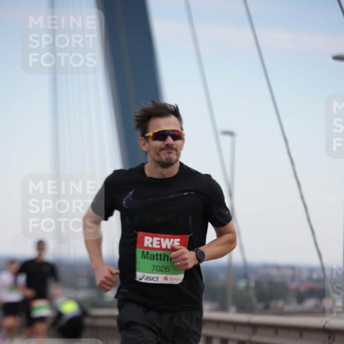 03.10.2025 - Köhlbrandbrückenlauf Jannik Wohlers http://msf.ph/oto/9153510 03.10.2025 15:19:24 Position 1 7026 meine-sportfotos.de