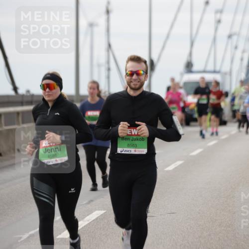 03.10.2025 - Köhlbrandbrückenlauf Jannik Wohlers http://msf.ph/oto/9153567 03.10.2025 16:04:24 Position 1 8586, 8563 meine-sportfotos.de