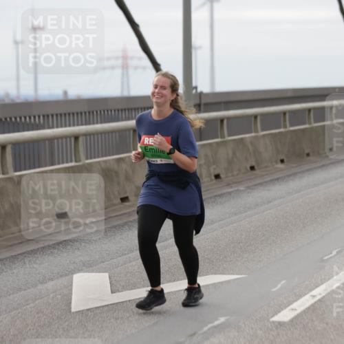 03.10.2025 - Köhlbrandbrückenlauf Jannik Wohlers http://msf.ph/oto/9153591 03.10.2025 16:04:28 Position 1 8535 meine-sportfotos.de