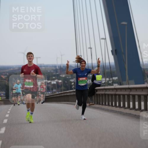 03.10.2025 - Köhlbrandbrückenlauf Jannik Wohlers http://msf.ph/oto/9153624 03.10.2025 15:19:39 Position 1 9591 meine-sportfotos.de