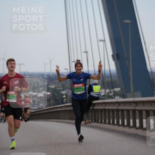 03.10.2025 - Köhlbrandbrückenlauf Jannik Wohlers http://msf.ph/oto/9153632 03.10.2025 15:19:39 Position 1 9591 meine-sportfotos.de