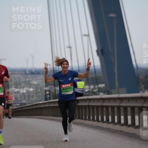 03.10.2025 - Köhlbrandbrückenlauf Jannik Wohlers http://msf.ph/oto/9153636 03.10.2025 15:19:40 Position 1 9591 meine-sportfotos.de