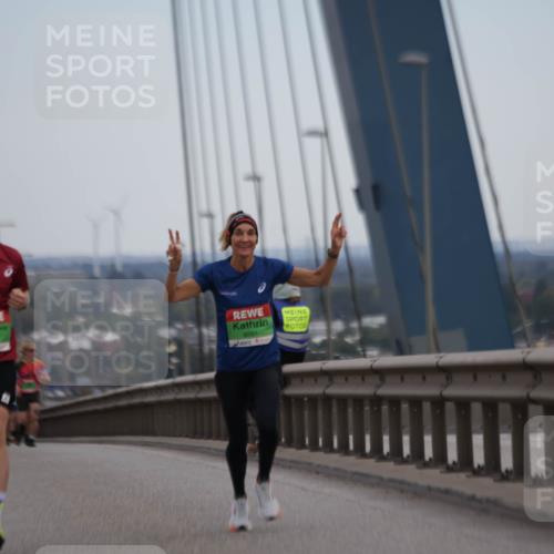 03.10.2025 - Köhlbrandbrückenlauf Jannik Wohlers http://msf.ph/oto/9153638 03.10.2025 15:19:40 Position 1 9591 meine-sportfotos.de