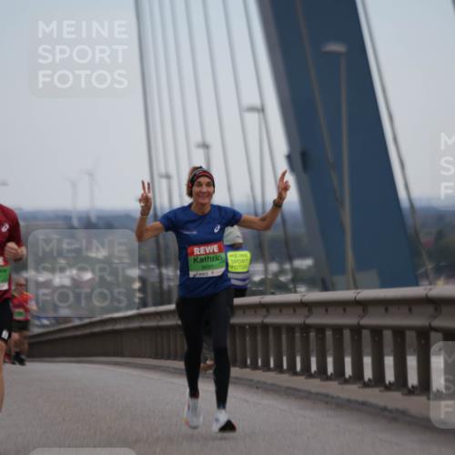 03.10.2025 - Köhlbrandbrückenlauf Jannik Wohlers http://msf.ph/oto/9153640 03.10.2025 15:19:40 Position 1 9269, 9591 meine-sportfotos.de