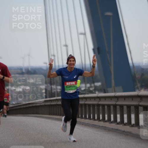 03.10.2025 - Köhlbrandbrückenlauf Jannik Wohlers http://msf.ph/oto/9153648 03.10.2025 15:19:40 Position 1 9269, 9591 meine-sportfotos.de