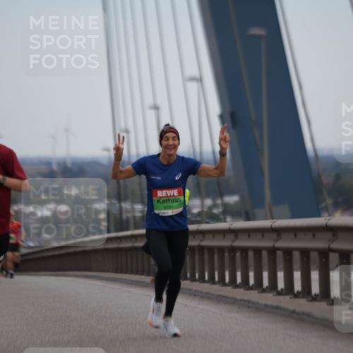 03.10.2025 - Köhlbrandbrückenlauf Jannik Wohlers http://msf.ph/oto/9153650 03.10.2025 15:19:40 Position 1 9591 meine-sportfotos.de