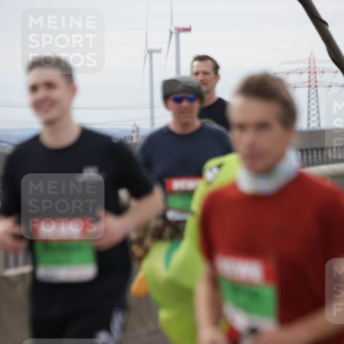 03.10.2025 - Köhlbrandbrückenlauf Jannik Wohlers http://msf.ph/oto/9153717 03.10.2025 16:04:41 Position 1  meine-sportfotos.de