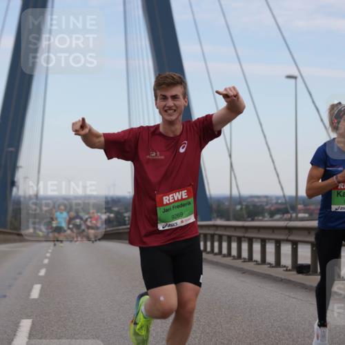 03.10.2025 - Köhlbrandbrückenlauf Jannik Wohlers http://msf.ph/oto/9153734 03.10.2025 15:19:44 Position 1 9269, 9591 meine-sportfotos.de