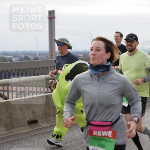 03.10.2025 - Köhlbrandbrückenlauf Jannik Wohlers http://msf.ph/oto/9153757 03.10.2025 16:04:42 Position 1 8384 meine-sportfotos.de