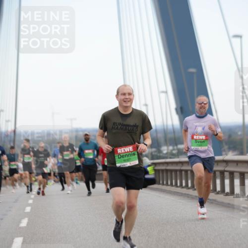 03.10.2025 - Köhlbrandbrückenlauf Jannik Wohlers http://msf.ph/oto/9153768 03.10.2025 15:21:32 Position 1 9087, 7121 meine-sportfotos.de
