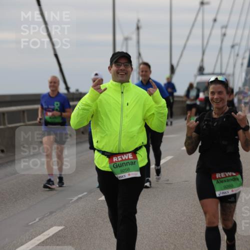 03.10.2025 - Köhlbrandbrückenlauf Jannik Wohlers http://msf.ph/oto/9153813 03.10.2025 16:04:47 Position 1 9256, 9260 meine-sportfotos.de