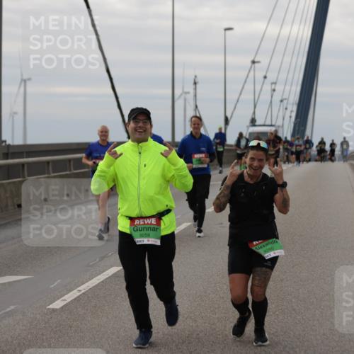 03.10.2025 - Köhlbrandbrückenlauf Jannik Wohlers http://msf.ph/oto/9153829 03.10.2025 16:04:47 Position 1 9256, 9260 meine-sportfotos.de