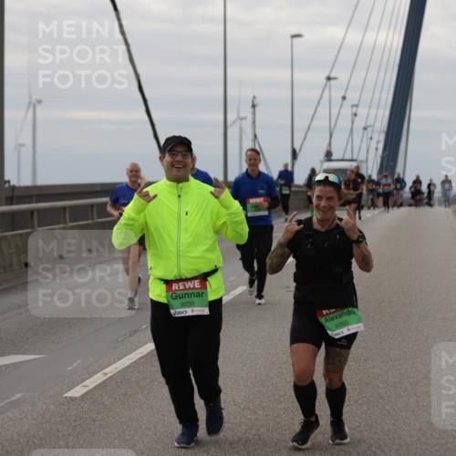 03.10.2025 - Köhlbrandbrückenlauf Jannik Wohlers http://msf.ph/oto/9153831 03.10.2025 16:04:48 Position 1 9256, 9260 meine-sportfotos.de