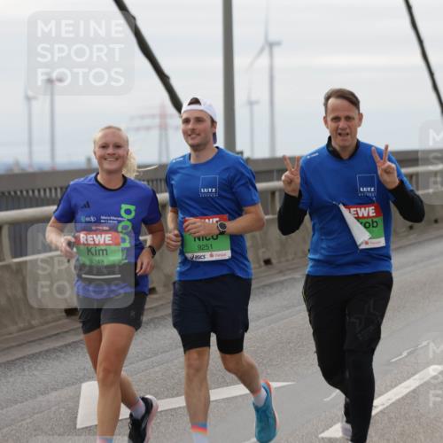 03.10.2025 - Köhlbrandbrückenlauf Jannik Wohlers http://msf.ph/oto/9153867 03.10.2025 16:04:51 Position 1 10, 9248, 9251 meine-sportfotos.de