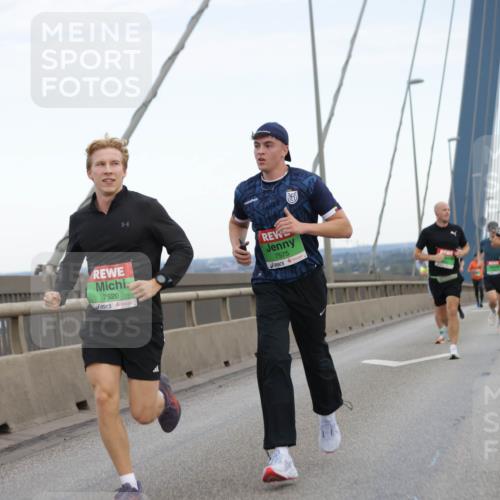 03.10.2025 - Köhlbrandbrückenlauf Jannik Wohlers http://msf.ph/oto/9153870 03.10.2025 15:21:39 Position 1 7520, 7575 meine-sportfotos.de
