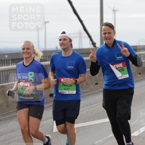 03.10.2025 - Köhlbrandbrückenlauf Jannik Wohlers http://msf.ph/oto/9153883 03.10.2025 16:04:51 Position 1 010, 92, 9251 meine-sportfotos.de