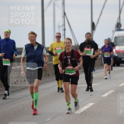 03.10.2025 - Köhlbrandbrückenlauf Jannik Wohlers http://msf.ph/oto/9153889 03.10.2025 16:04:55 Position 1 9290 meine-sportfotos.de
