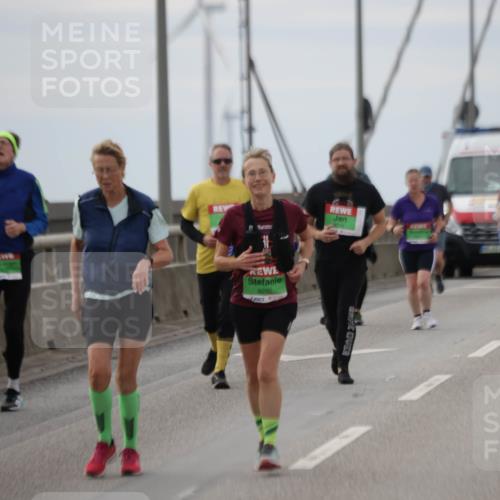 03.10.2025 - Köhlbrandbrückenlauf Jannik Wohlers http://msf.ph/oto/9153895 03.10.2025 16:04:55 Position 1 9290 meine-sportfotos.de