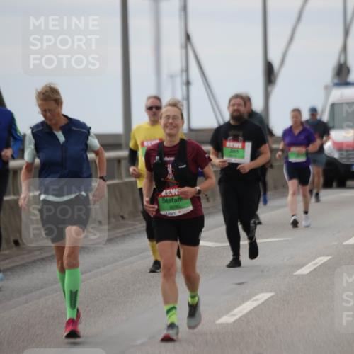 03.10.2025 - Köhlbrandbrückenlauf Jannik Wohlers http://msf.ph/oto/9153911 03.10.2025 16:04:55 Position 1 9290 meine-sportfotos.de
