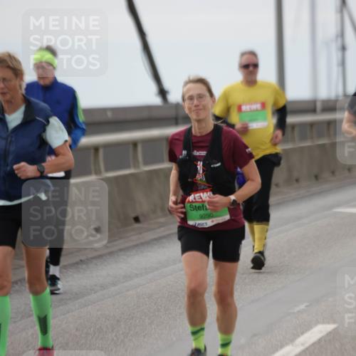 03.10.2025 - Köhlbrandbrückenlauf Jannik Wohlers http://msf.ph/oto/9153923 03.10.2025 16:04:57 Position 1 9290 meine-sportfotos.de