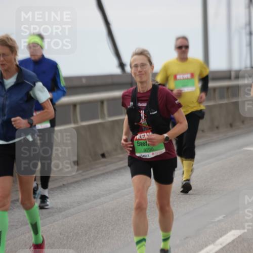 03.10.2025 - Köhlbrandbrückenlauf Jannik Wohlers http://msf.ph/oto/9153925 03.10.2025 16:04:57 Position 1 9290 meine-sportfotos.de