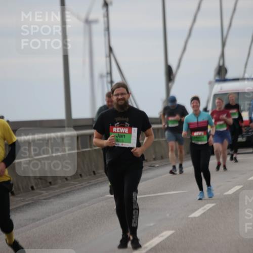 03.10.2025 - Köhlbrandbrückenlauf Jannik Wohlers http://msf.ph/oto/9153943 03.10.2025 16:04:58 Position 1 9697, 9215 meine-sportfotos.de