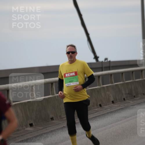 03.10.2025 - Köhlbrandbrückenlauf Jannik Wohlers http://msf.ph/oto/9153951 03.10.2025 16:04:59 Position 1 9697, 9218 meine-sportfotos.de