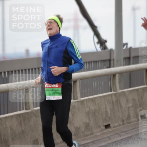 03.10.2025 - Köhlbrandbrückenlauf Jannik Wohlers http://msf.ph/oto/9153969 03.10.2025 16:05:01 Position 1 8010 meine-sportfotos.de