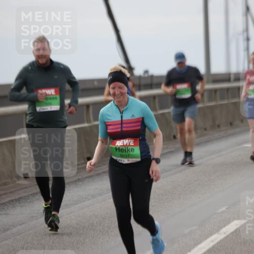 03.10.2025 - Köhlbrandbrückenlauf Jannik Wohlers http://msf.ph/oto/9154019 03.10.2025 16:05:06 Position 1 8697 meine-sportfotos.de