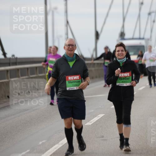 03.10.2025 - Köhlbrandbrückenlauf Jannik Wohlers http://msf.ph/oto/9154103 03.10.2025 16:05:15 Position 1 7939, 8382 meine-sportfotos.de