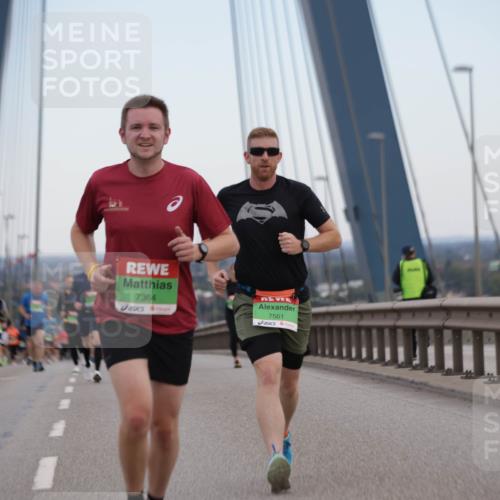 03.10.2025 - Köhlbrandbrückenlauf Jannik Wohlers http://msf.ph/oto/9154138 03.10.2025 15:23:33 Position 1 7364, 7561 meine-sportfotos.de
