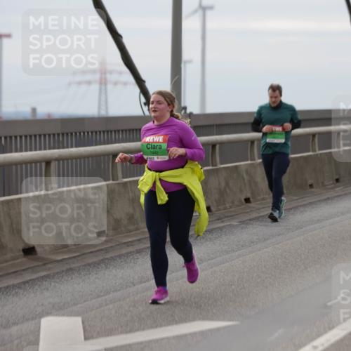 03.10.2025 - Köhlbrandbrückenlauf Jannik Wohlers http://msf.ph/oto/9154187 03.10.2025 16:05:22 Position 1 7942 meine-sportfotos.de