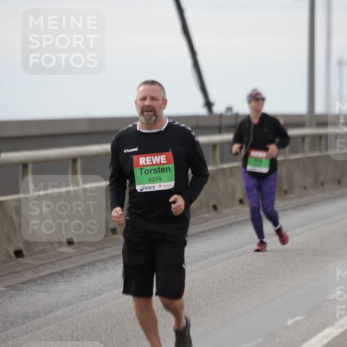 03.10.2025 - Köhlbrandbrückenlauf Jannik Wohlers http://msf.ph/oto/9154209 03.10.2025 16:05:23 Position 1 8374 meine-sportfotos.de