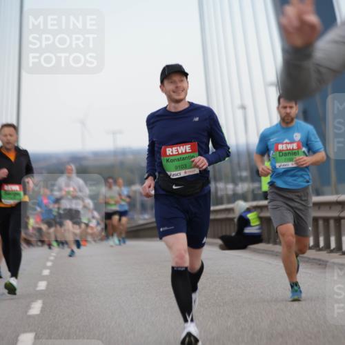 03.10.2025 - Köhlbrandbrückenlauf Jannik Wohlers http://msf.ph/oto/9154212 03.10.2025 15:23:39 Position 1 9103, 7102 meine-sportfotos.de