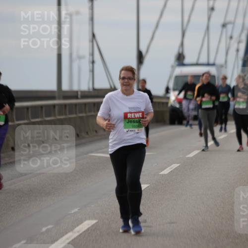03.10.2025 - Köhlbrandbrückenlauf Jannik Wohlers http://msf.ph/oto/9154221 03.10.2025 16:05:24 Position 1 9534 meine-sportfotos.de