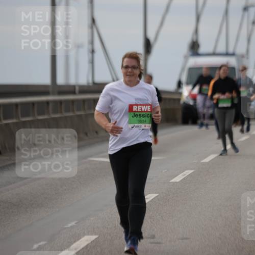 03.10.2025 - Köhlbrandbrückenlauf Jannik Wohlers http://msf.ph/oto/9154225 03.10.2025 16:05:24 Position 1 9534 meine-sportfotos.de