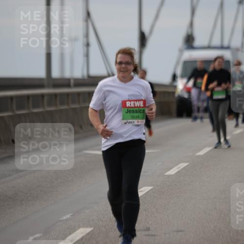 03.10.2025 - Köhlbrandbrückenlauf Jannik Wohlers http://msf.ph/oto/9154227 03.10.2025 16:05:24 Position 1 9534 meine-sportfotos.de