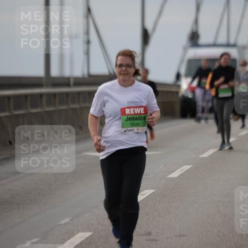 03.10.2025 - Köhlbrandbrückenlauf Jannik Wohlers http://msf.ph/oto/9154229 03.10.2025 16:05:24 Position 1 9534 meine-sportfotos.de