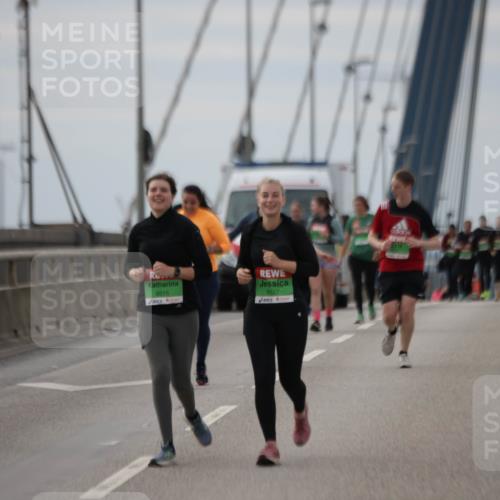 03.10.2025 - Köhlbrandbrückenlauf Jannik Wohlers http://msf.ph/oto/9154265 03.10.2025 16:05:29 Position 1 8515, 8527 meine-sportfotos.de