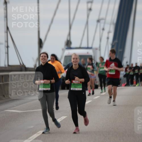 03.10.2025 - Köhlbrandbrückenlauf Jannik Wohlers http://msf.ph/oto/9154267 03.10.2025 16:05:29 Position 1 8515, 8527 meine-sportfotos.de