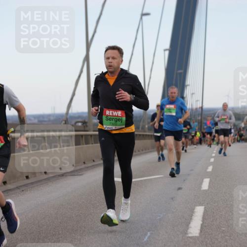 03.10.2025 - Köhlbrandbrückenlauf Jannik Wohlers http://msf.ph/oto/9154284 03.10.2025 15:23:44 Position 1 7248, 7320 meine-sportfotos.de