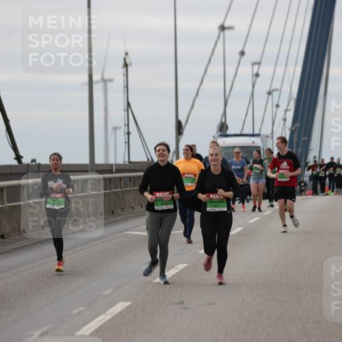03.10.2025 - Köhlbrandbrückenlauf Jannik Wohlers http://msf.ph/oto/9154287 03.10.2025 16:05:31 Position 1 8515 meine-sportfotos.de