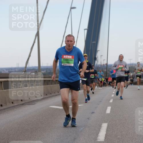 03.10.2025 - Köhlbrandbrückenlauf Jannik Wohlers http://msf.ph/oto/9154322 03.10.2025 15:23:47 Position 1 7285 meine-sportfotos.de