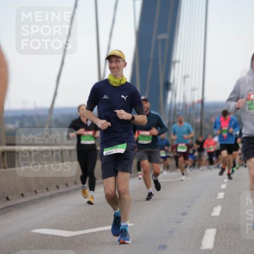 03.10.2025 - Köhlbrandbrückenlauf Jannik Wohlers http://msf.ph/oto/9154342 03.10.2025 15:23:49 Position 1 8848 meine-sportfotos.de