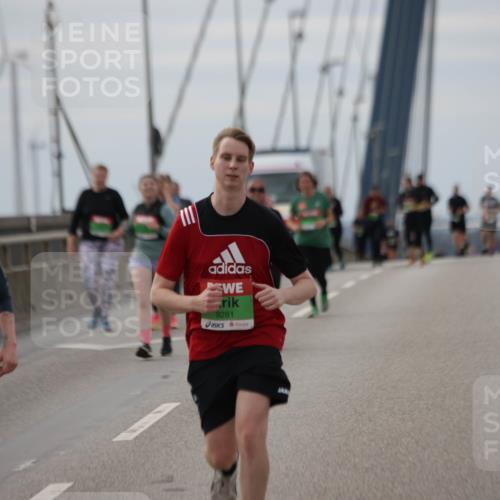 03.10.2025 - Köhlbrandbrückenlauf Jannik Wohlers http://msf.ph/oto/9154343 03.10.2025 16:05:37 Position 1 9524, 9281 meine-sportfotos.de