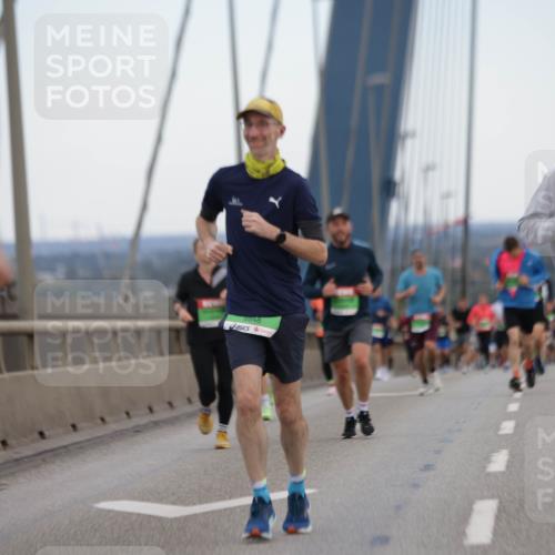 03.10.2025 - Köhlbrandbrückenlauf Jannik Wohlers http://msf.ph/oto/9154346 03.10.2025 15:23:49 Position 1 8848, 764 meine-sportfotos.de