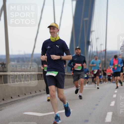 03.10.2025 - Köhlbrandbrückenlauf Jannik Wohlers http://msf.ph/oto/9154352 03.10.2025 15:23:49 Position 1 8848, 764 meine-sportfotos.de